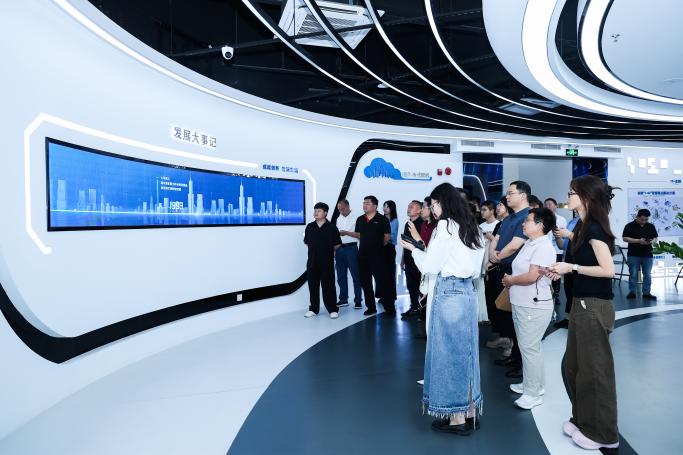 益企同行对话证通电子 解码三十载技术筑基，共探数智未来